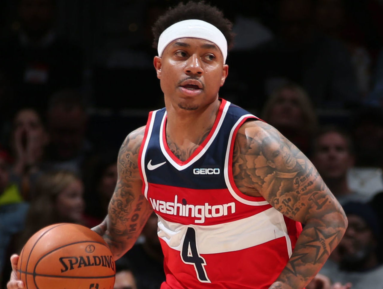 了人们对他 了人们对他