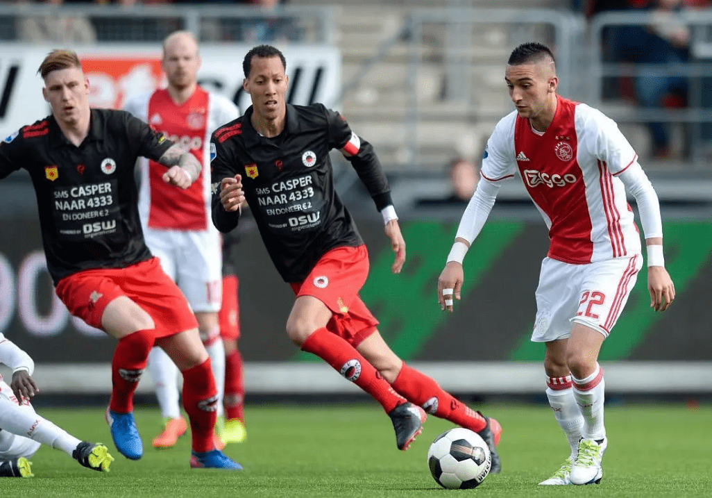 实现卫冕的 实现卫冕的