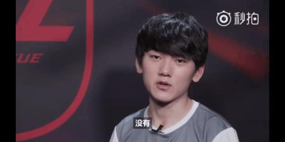 钟内的 钟内的